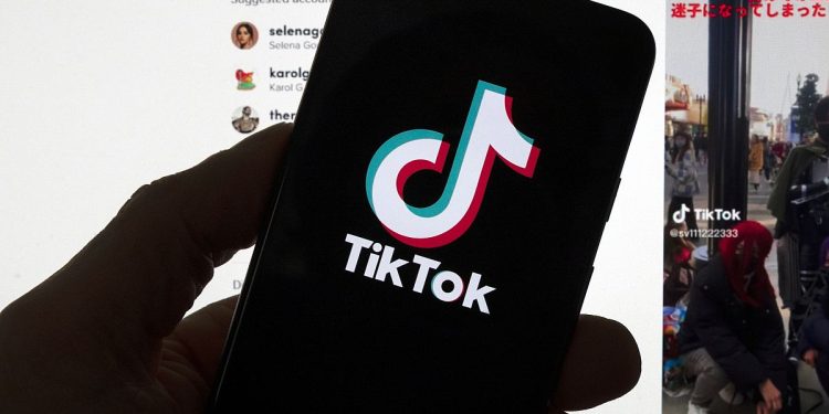 Account filonazisti su TikTok: milioni di visualizzazioni