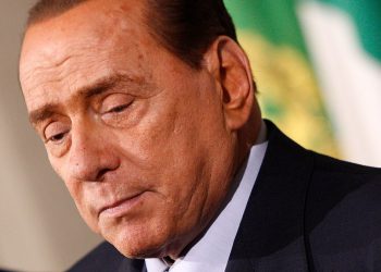 Corte Ue annulla stop Bce su acquisizione Mediolanum Berlusconi