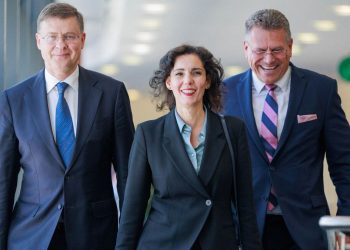 Esame della squadra di commissari europei di von der Leyen
