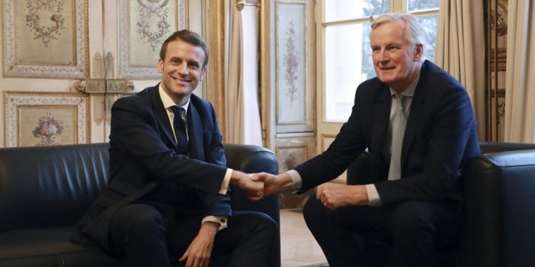 Francia, Barnier presenta governo: Macron contro ministra famiglia