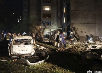 Guerra in Ucraina: nuove esplosioni a Kharkiv, Mosca si ritira dai negoziati