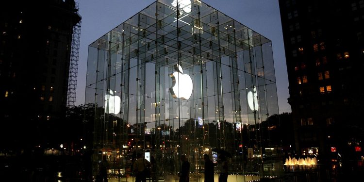 La Commissione Europea esorta Apple a garantire l’interoperabilità