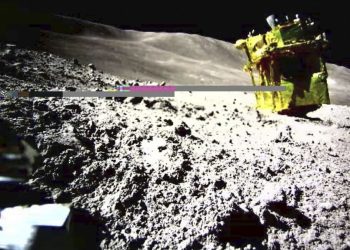 Lander lunare giapponese Slim torna operativo dopo ribaltamento