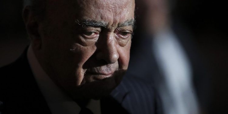 Mohamed Al Fayed accusato di abuso sessuale da decine di donne