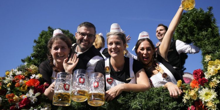 Oktoberfest a Monaco: inizio con massima sicurezza