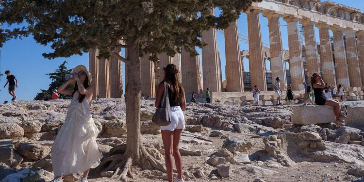 Ondata di caldo in Italia e Europa: previsioni Ferragosto 2023