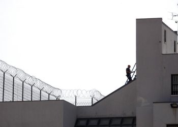 Portogallo: agenti penitenziari segnalano carceri in crisi