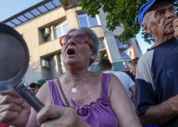 Proteste in Serbia mettono a rischio estrazione litio UE