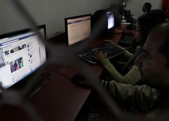 Rinvio al 2025 del rapporto Ue su contenuti terroristici online