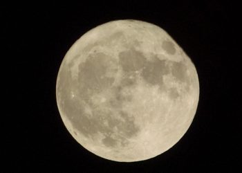 Superluna blu in Italia: date e colori da non perdere