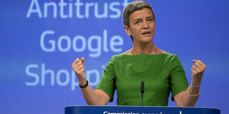 Ue, Google condannata a pagare 2,4 miliardi per shopping SEO