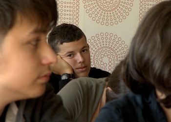 Ungheria: prima scuola bilingue per rifugiati ucraini in Europa