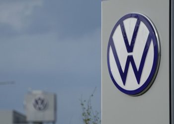 Volkswagen chiude fabbriche in Germania: 87 anni a rischio lavoro
