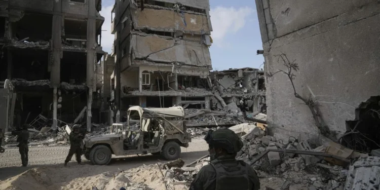 Guerra a Gaza: attacchi israeliani causano 9 morti