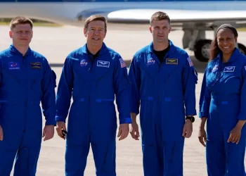 SpaceX: Equipaggio torna a Terra dopo guasto capsula Boeing