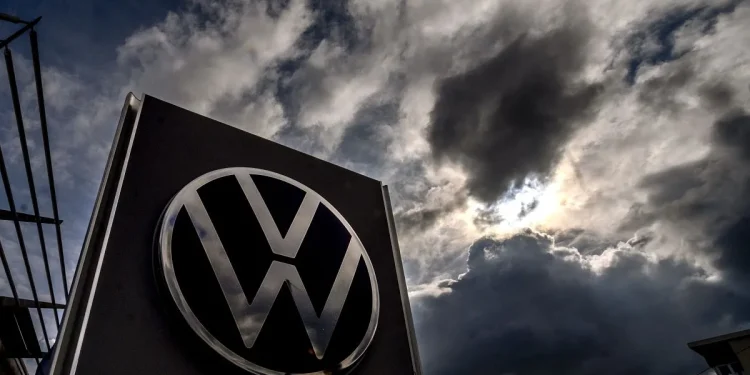 Volkswagen in Germania: chiusura di tre stabilimenti e licenziamenti