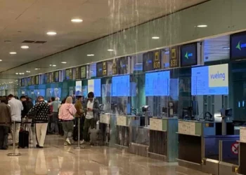 Barcellona: aeroporto allagato, evitate viaggi non necessari
