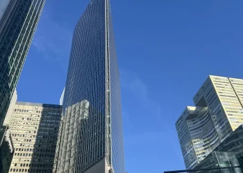 Crollo dei mercati francesi a causa della crisi di governo
