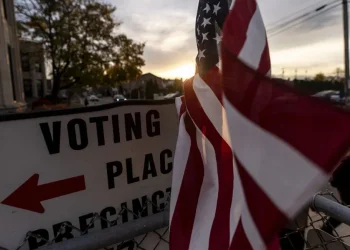 Elezioni Usa: seggi aperti per Trump e Harris in gara