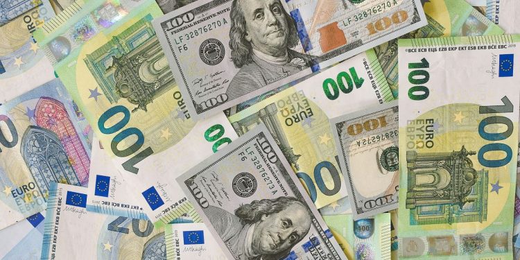L’euro a rischio di svalutazione se Trump vince le presidenziali