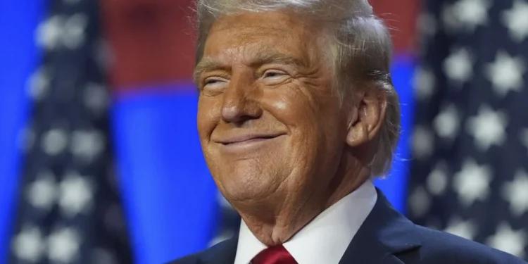 Trump guadagna enormi profitti con il picco delle azioni media