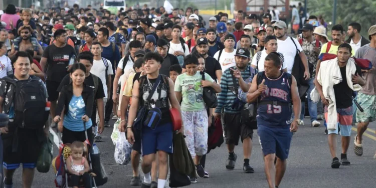 Trump minaccia alti dazi al Messico per fermare immigrazione