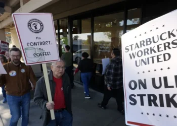 Sciopero Starbucks negli USA: chiusi 60 punti vendita