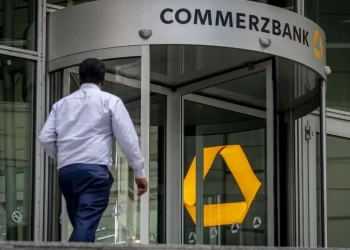 UniCredit aumenta la sua partecipazione in Commerzbank al 28%