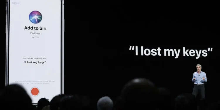 Apple paga 95 milioni per chiudere caso intercettazioni Siri