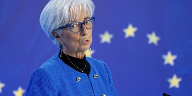 Bce: Lagarde ipotizza tagli tassi, esclude riserve Bitcoin