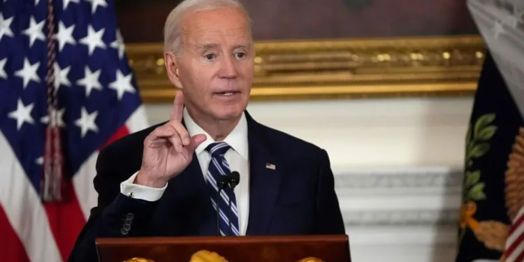 Biden blocca nuove trivellazioni offshore per gas e petrolio