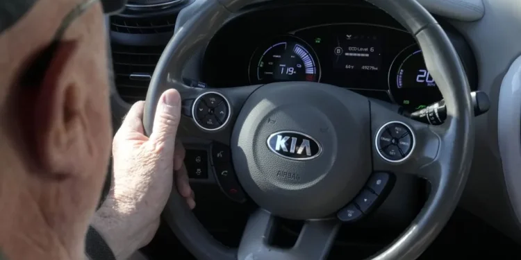 Kia richiama 80.000 auto per difetti negli airbag