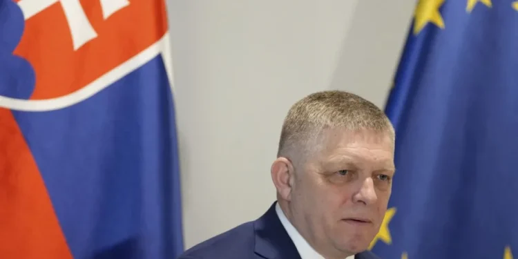 Slovacchia intensifica retorica anti-Zelensky sul gas russo