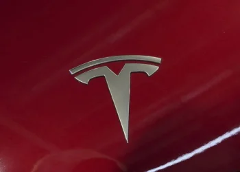 Tesla delude le aspettative di consegna Q4 veicoli elettrici