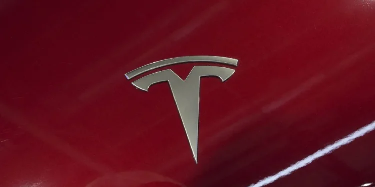 Tesla delude le aspettative di consegna Q4 veicoli elettrici