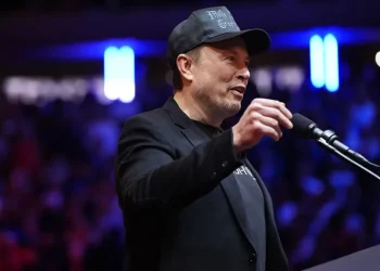 TikTok smentisce Bloomberg: niente trattative con Elon Musk