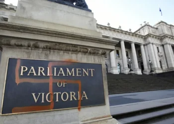 Legge Australia contro crimini d’odio: carcere per saluti nazisti