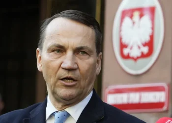 Polonia lancia proposta per “banca del riarmo” in Europa