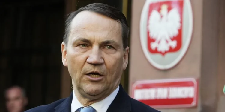 Polonia lancia proposta per “banca del riarmo” in Europa