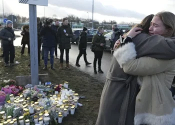 Svezia, sparatoria di massa: il killer forse ex studente della scuola