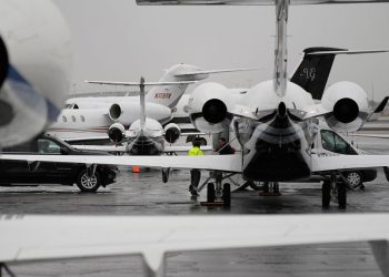 Tasse su yacht e jet privati per finanziare il clima
